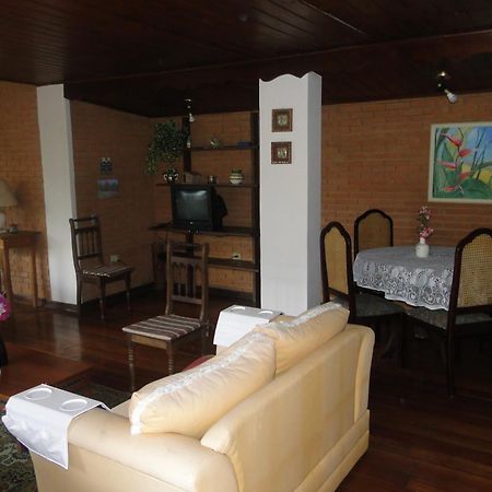 Casa Em Condominio Privado Campos do Jordão Kültér fotó